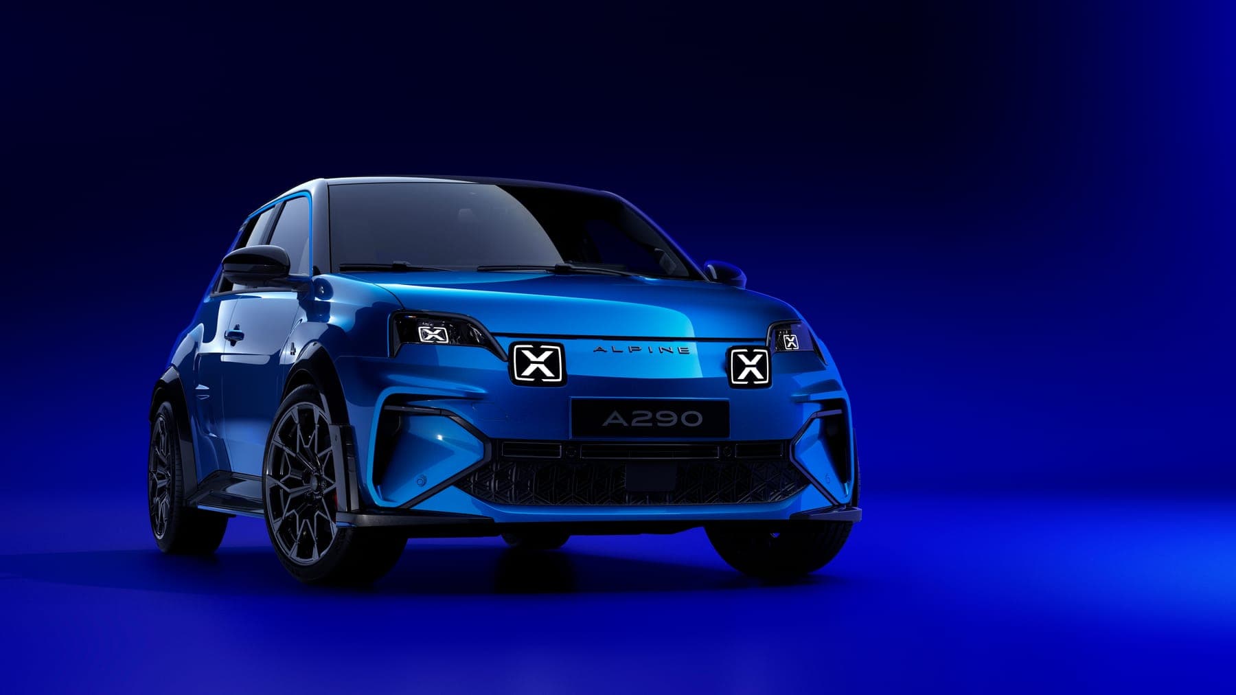 Front des Alpine A290 mit beleuchteter X-Lichtsignatur